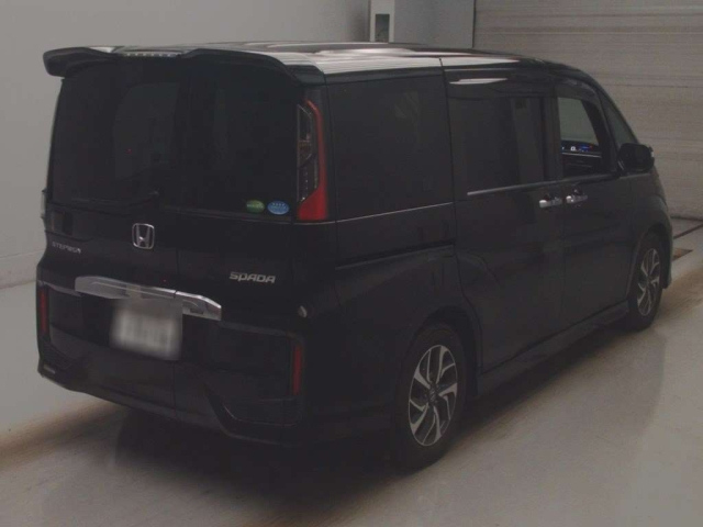 HONDA STEP WAGON 2016