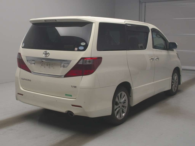 TOYOTA ALPHARD 2010