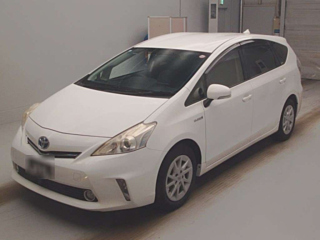TOYOTA PRIUS ALPHA 2012