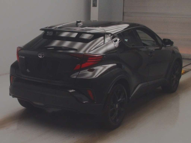 TOYOTA C-HR 2023