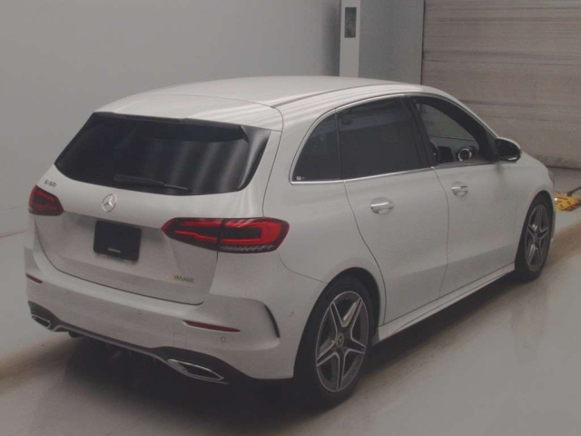 MERCEDES BENZ B CLASS 2022