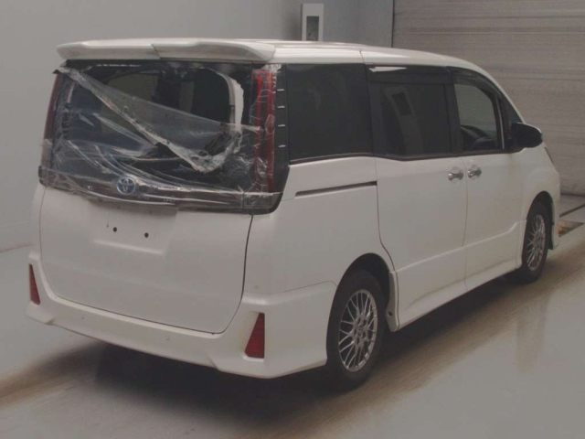 TOYOTA NOAH 2020