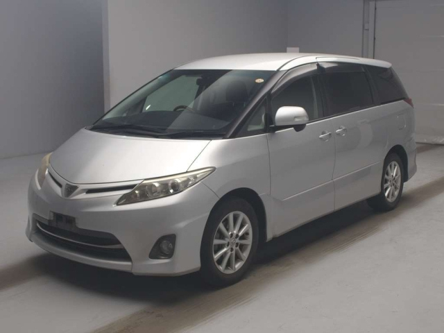TOYOTA ESTIMA 2010