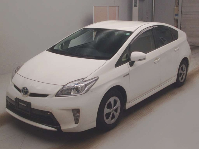 TOYOTA PRIUS 2015