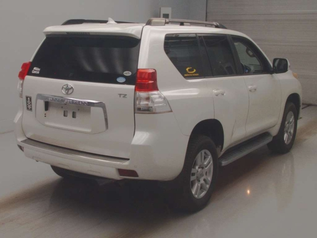 TOYOTA LAND CRUISER PRADO 2010