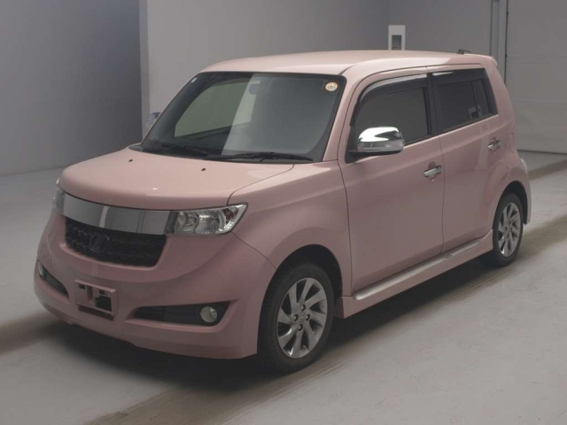 TOYOTA BB 2016
