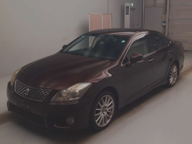 TOYOTA CROWN 2010