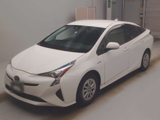 TOYOTA PRIUS 2018