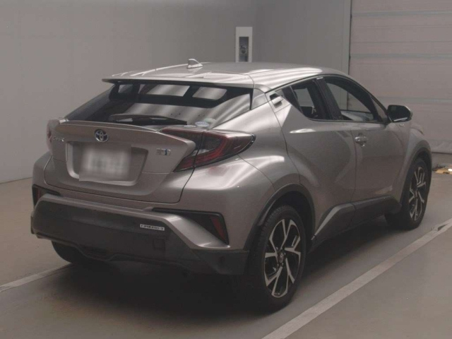 TOYOTA C-HR 2017