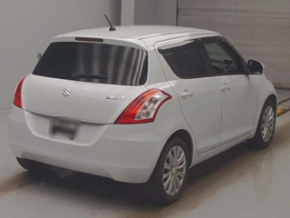 SUZUKI SWIFT 2012