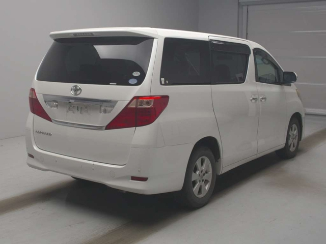 TOYOTA ALPHARD 2010