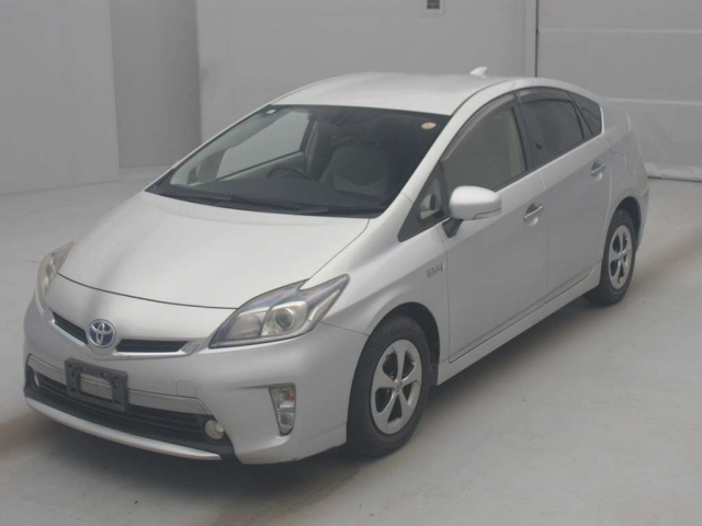 TOYOTA PRIUS PHV 2013