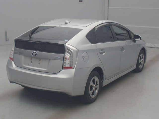 TOYOTA PRIUS PHV 2013