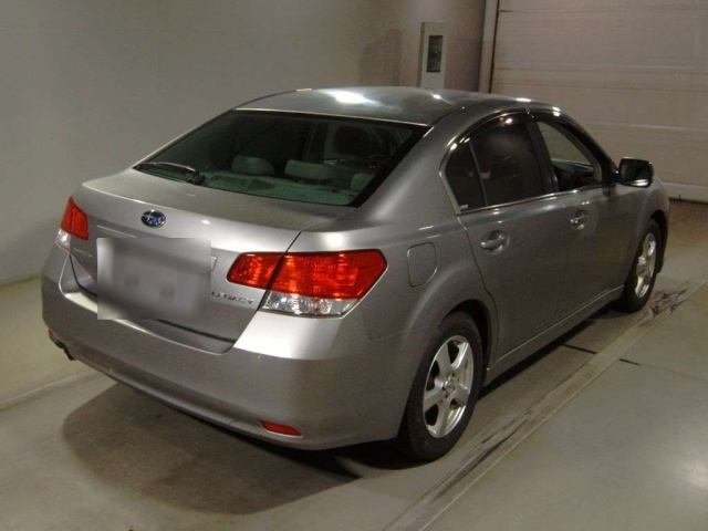 SUBARU LEGACY B4 2010