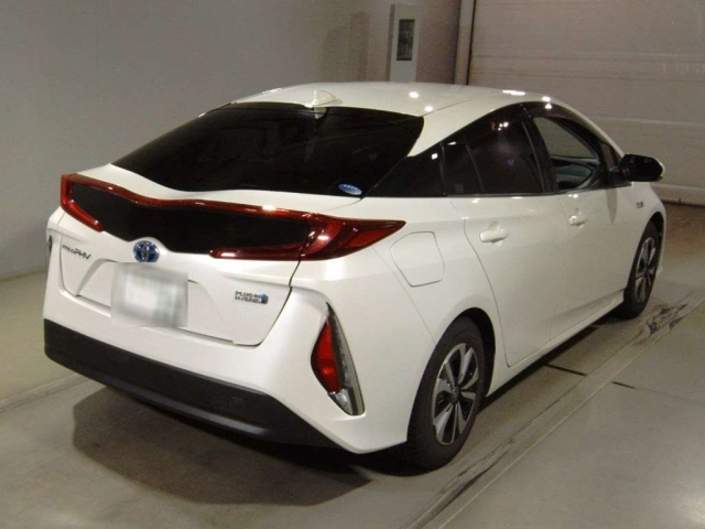 TOYOTA PRIUS PHV 2017