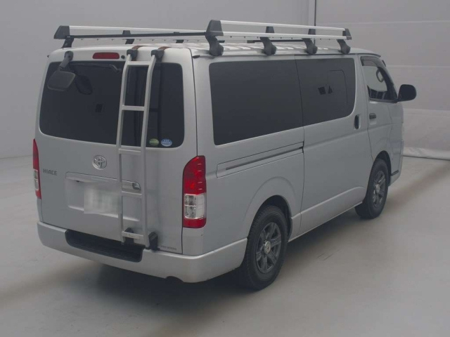 TOYOTA HIACE VAN 2018