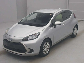TOYOTA AQUA 2022