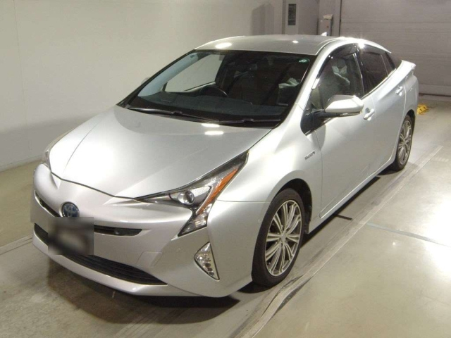 TOYOTA PRIUS 2016