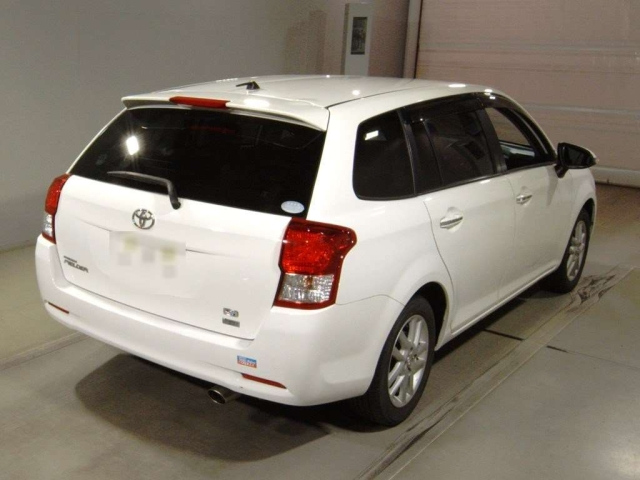 TOYOTA COROLLA FIELDER 2015