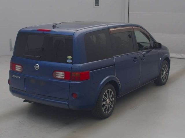 NISSAN LAFESTA 2011