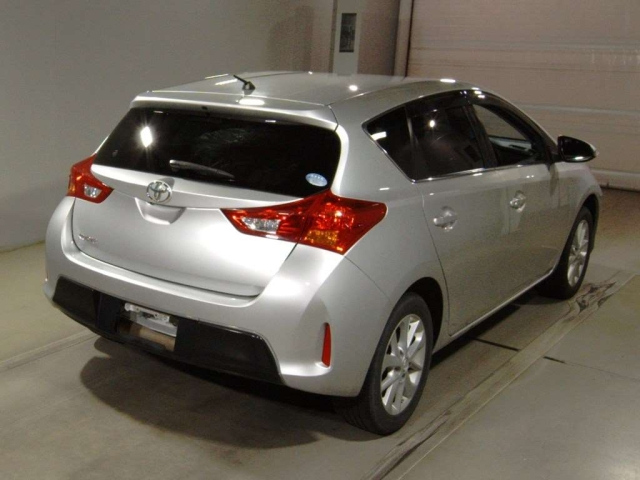 TOYOTA AURIS 2013