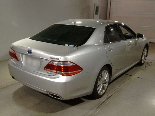 TOYOTA CROWN 2010