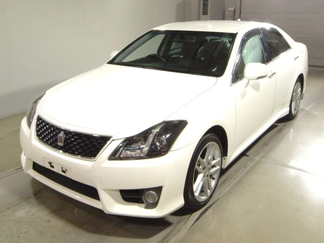 TOYOTA CROWN 2011