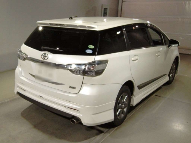 TOYOTA WISH 2012