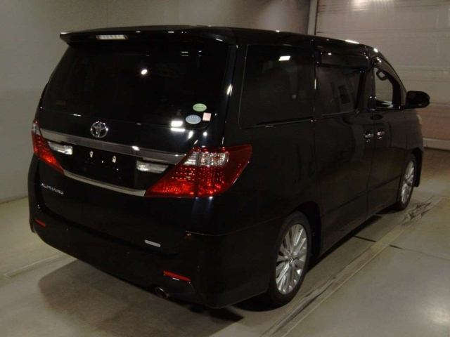 TOYOTA ALPHARD 2012