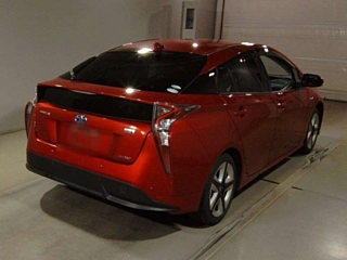 TOYOTA PRIUS 2018