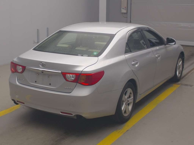 TOYOTA MARK X 2012