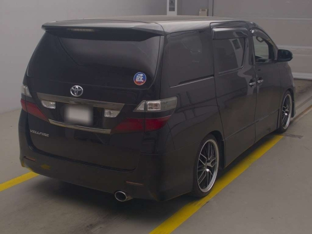 TOYOTA VELLFIRE 2010