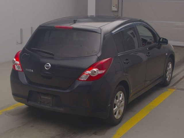 NISSAN TIIDA 2012