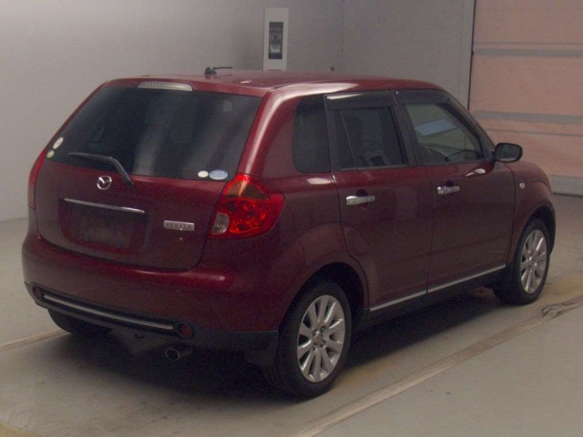 MAZDA VERISA 2012