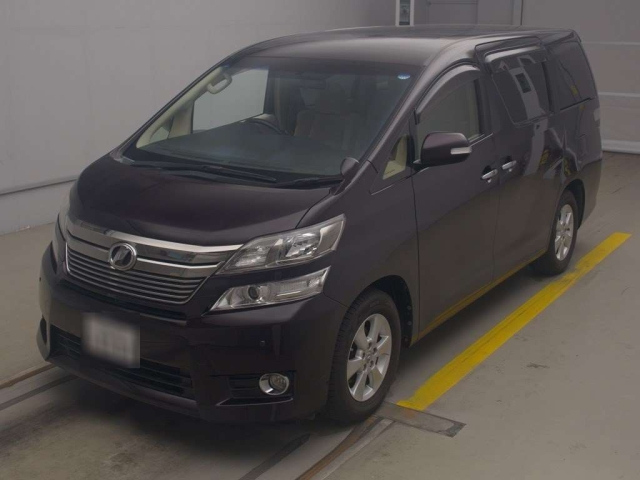 TOYOTA VELLFIRE 2013