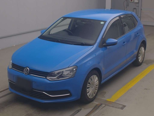 VOLKSWAGEN POLO 2015
