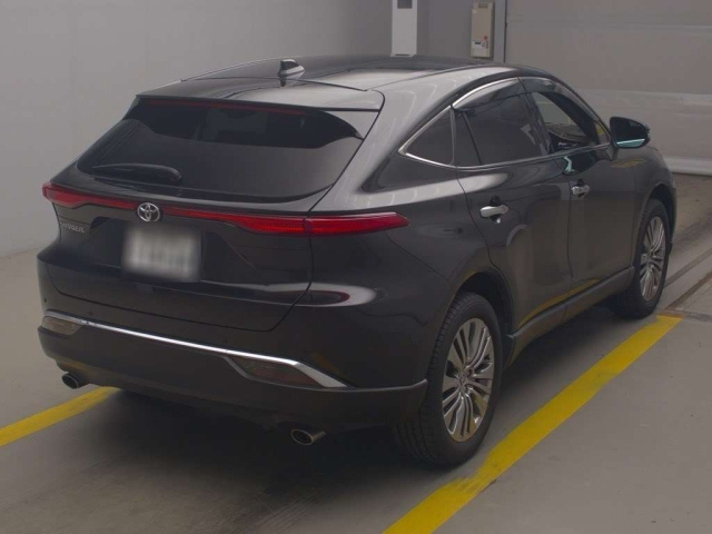 TOYOTA HARRIER 2022