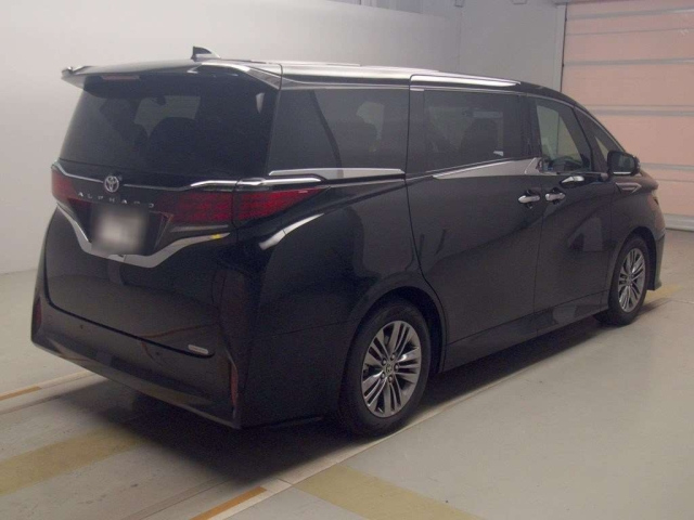 TOYOTA ALPHARD 2024