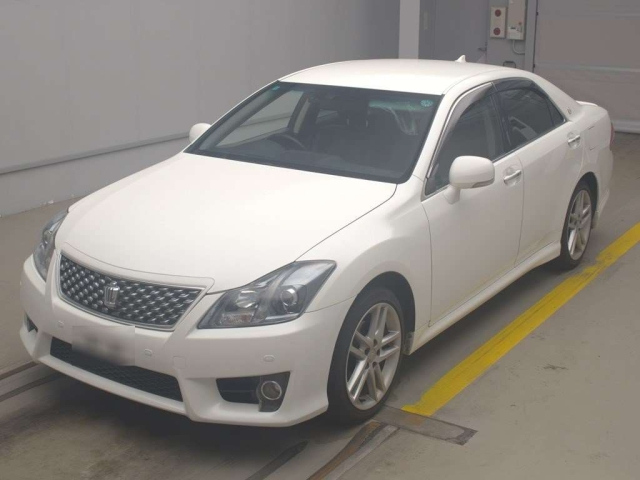 TOYOTA CROWN 2010