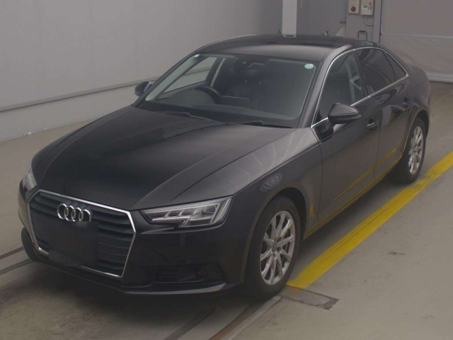 AUDI A4 2017