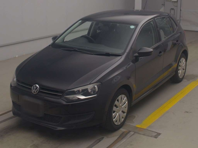 VOLKSWAGEN POLO 2011