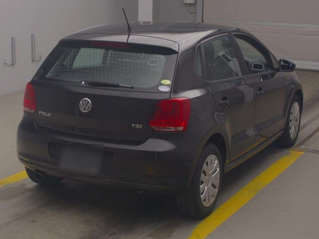 VOLKSWAGEN POLO 2011