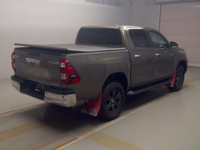 TOYOTA HILUX 2023