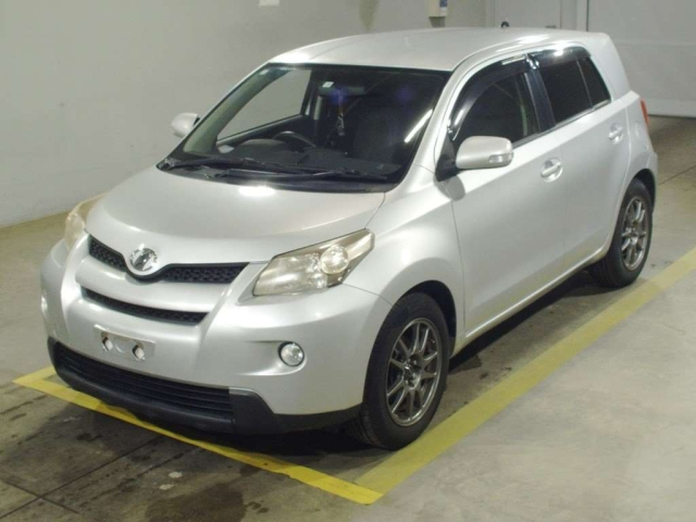 TOYOTA IST 2008