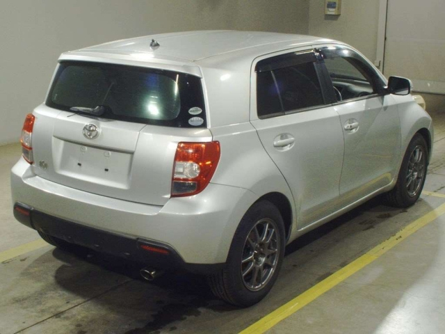 TOYOTA IST 2008
