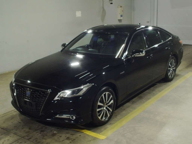 TOYOTA CROWN 2018