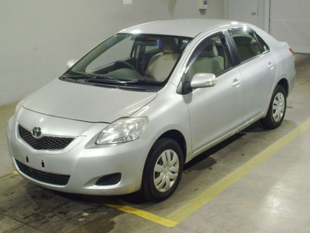 TOYOTA BELTA 2009