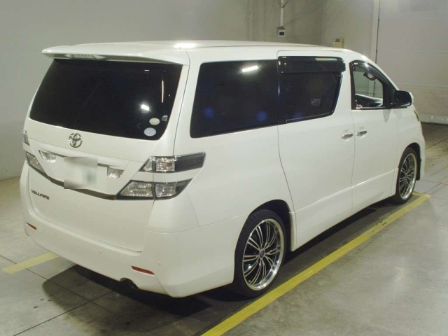 TOYOTA VELLFIRE 2009