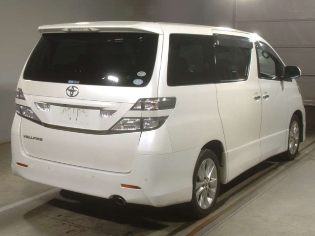 TOYOTA VELLFIRE 2011