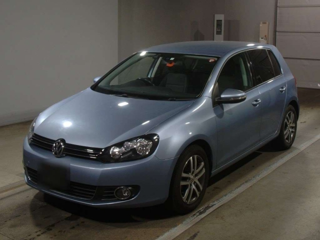VOLKSWAGEN GOLF 2010